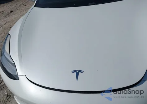 2020 Tesla Model 3 Standard Range Plus Rear-Wheel Drive/Standard Range Rear-Wheel Drive z USA, uszkodzony, nr VIN 5YJ3E1EA0LF504589